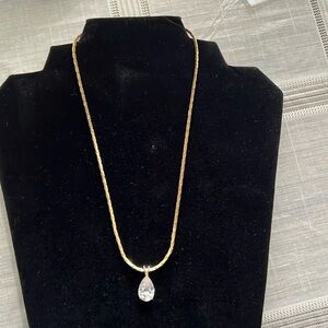 Beautiful gold chain with clear gem. Costume jewelry Worn once